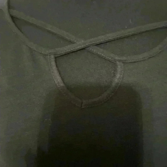 Eddie Bauer Womens 3/4 sleeve criss cross/key hole black shirt, size Small  XXL - Picture 3 of 6